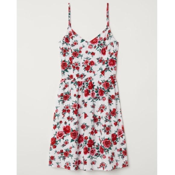 H&M Dresses & Skirts - H&M rose 🥀 printed dress